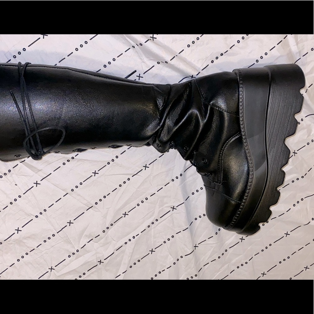 Goth lace-up platform boots ♡︎